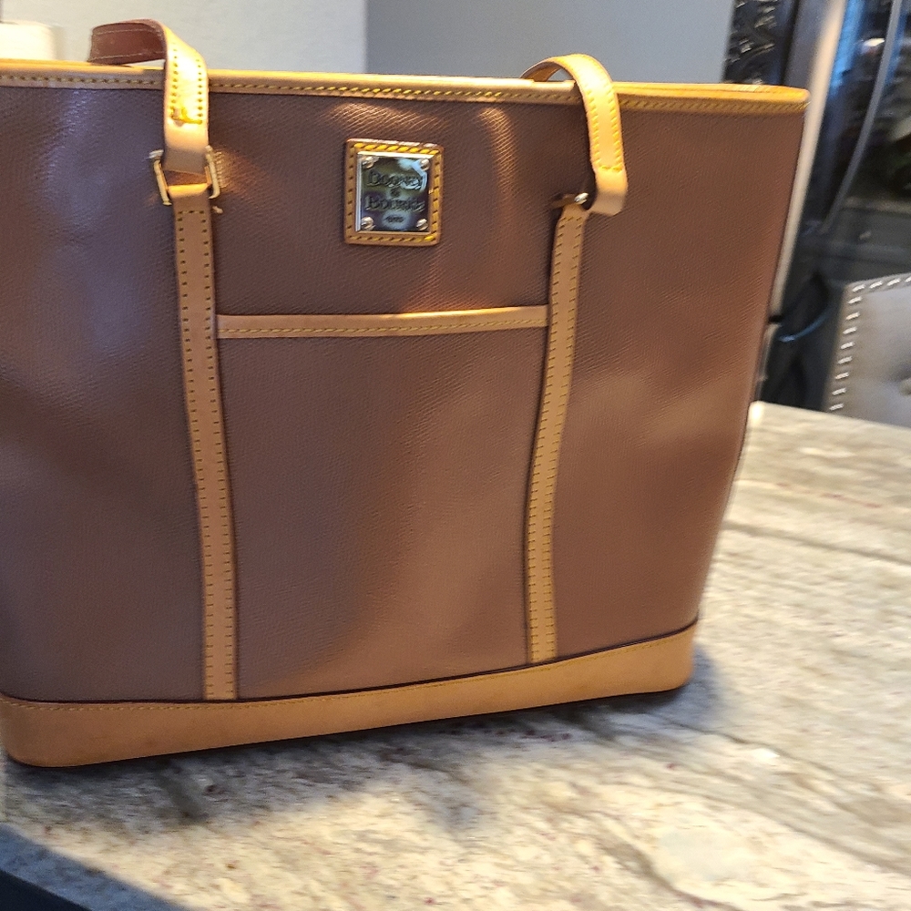 LARGE SHOULDER BAG